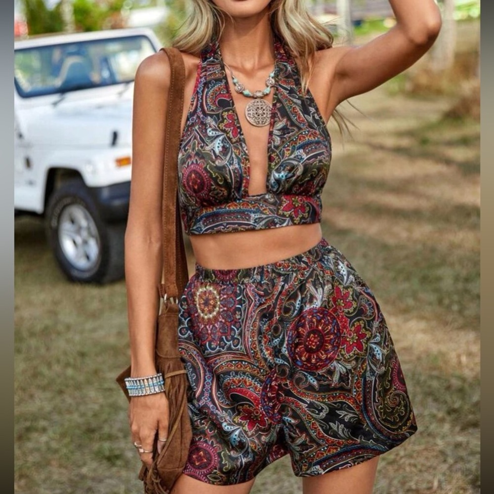 Boho floral paisley print knot front top and shorts set - Picture 7 of 9
